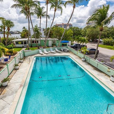 North Naples Lighthouse Inn מראה חיצוני תמונה